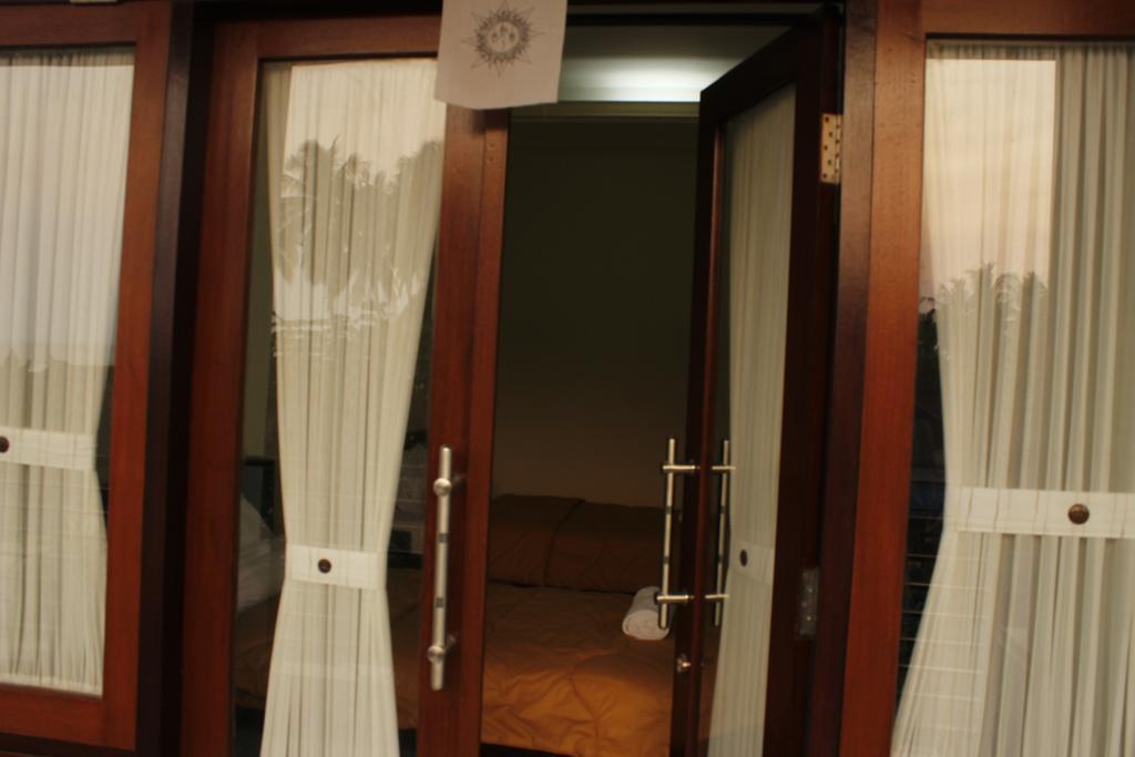 Maemae Beach House Hotel Nusa Penida Room photo