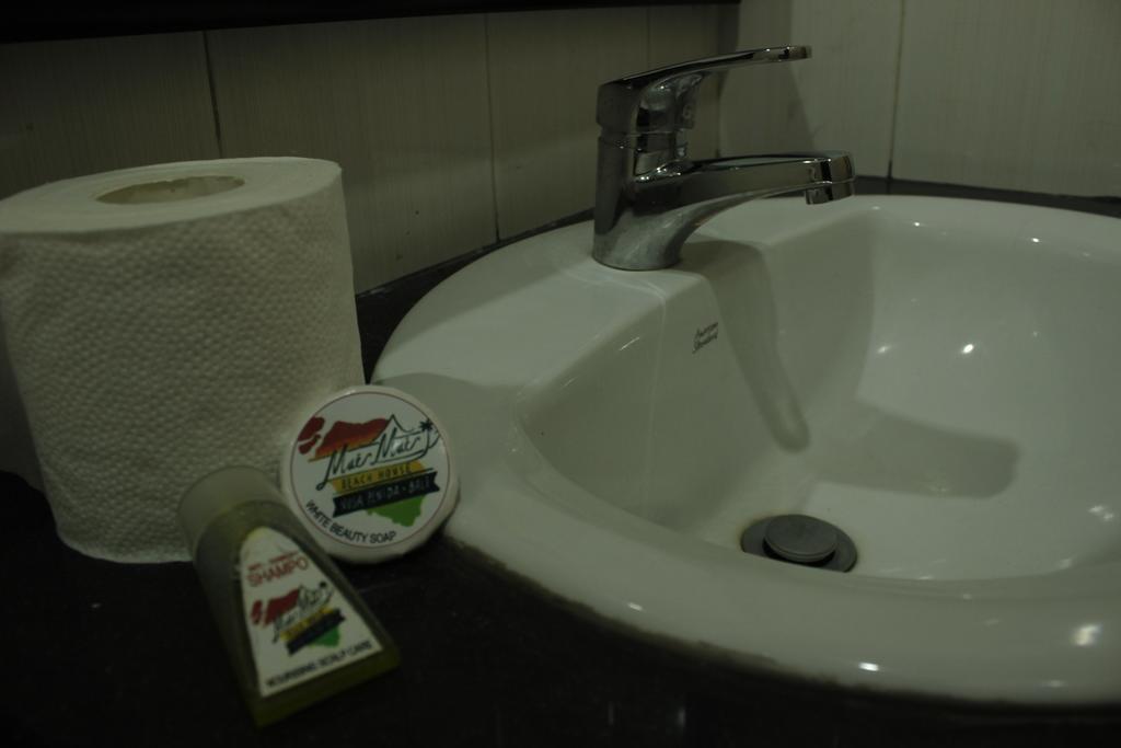 Maemae Beach House Hotel Nusa Penida Room photo